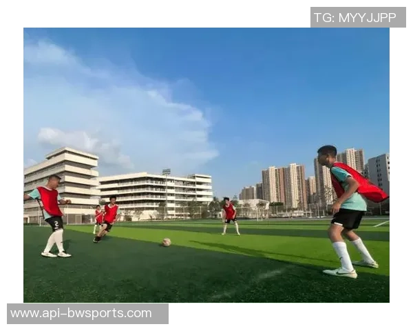 成都市足球学校培养未来足球明星助力青少年成长与梦想实现 成都市足球学校培养未来足球明星助力青少年成长与梦想实现